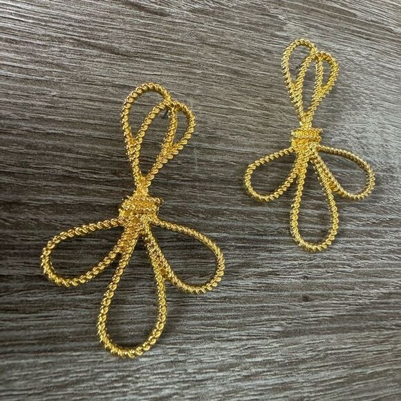 Bow earring A950 - Picture 2 of 4